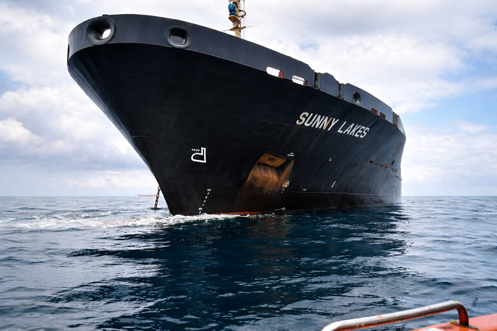 Featured image for “Sunny Lakes – Delivery”